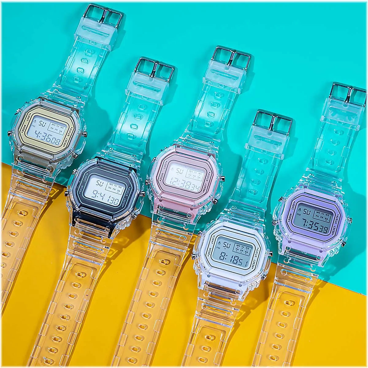PCV/F91W Steel Strap Watch LED - đánh giá và giá Tropic Strap Vintage