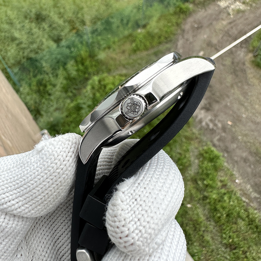 STEELDIVE SD1957 New Strap 42M - đánh giá và giá Tropic Strap Vintage